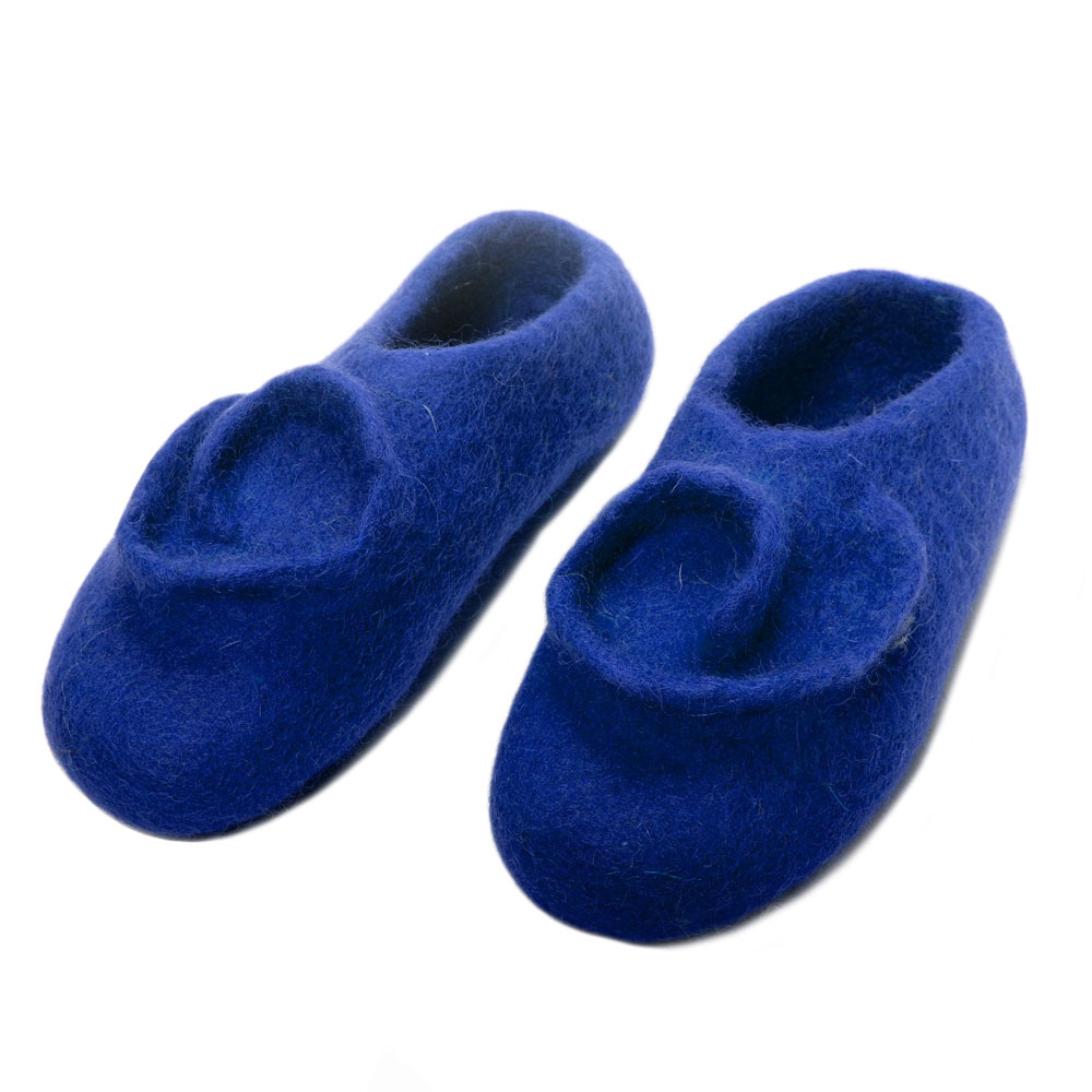 deep-blue-curl-head-felt-slipper