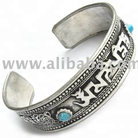 tibetan-white-metal-bangles-tibetan-healing-mantra-bracelet-silver-finish